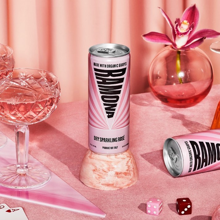 RAMONA Dry Sparkling Rose Lifestyle Image